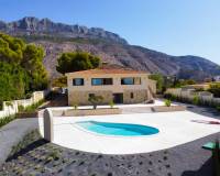 Resale - Villa - Altea