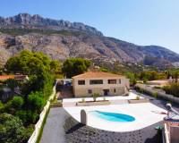 Resale - Villa - Altea