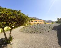 Resale - Villa - Altea