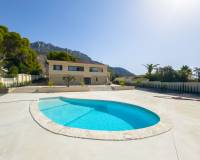 Resale - Villa - Altea