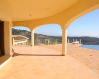 Resale - Villa - Calpe