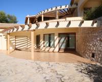 Resale - Villa - Calpe