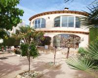 Resale - Villa - Calpe