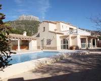 Resale - Villa - Calpe