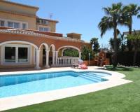 Resale - Villa - Calpe