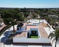 Resale - Villa - Elche