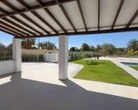 Resale - Villa - Elche