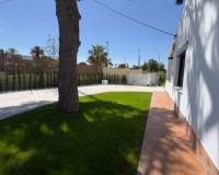 Resale - Villa - Elche