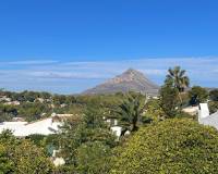 Resale - Villa - Javea