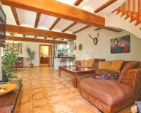 Resale - Villa - Javea