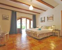 Resale - Villa - Javea