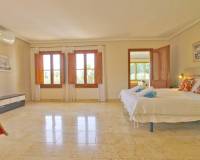 Resale - Villa - Javea