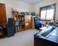 Resale - Villa - Murla
