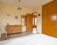 Revente - Villa - Onil - Rural location