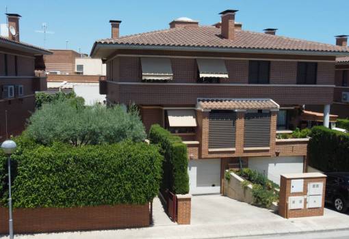 Villa - Bestaande woningen - Mutxamel - Alicante