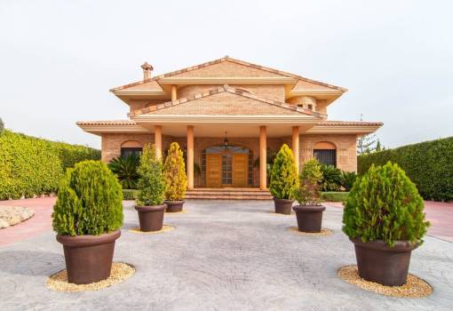 Villa - Resale - San Vicente - San vicente del Raspeig