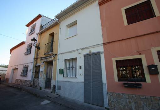 Village house - Resale - Denia - Orba
